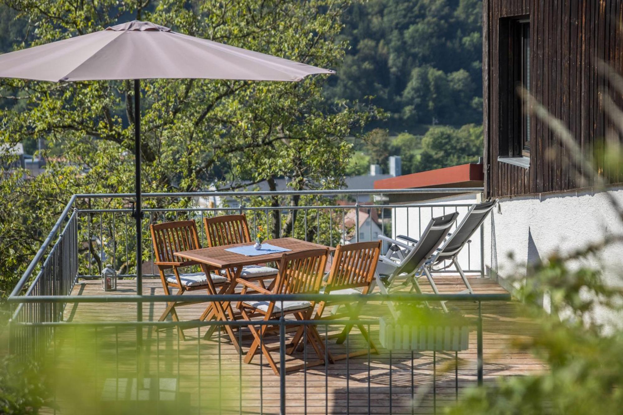 Ferienwohnung Am Samuelstein Bad Urach Exterior photo