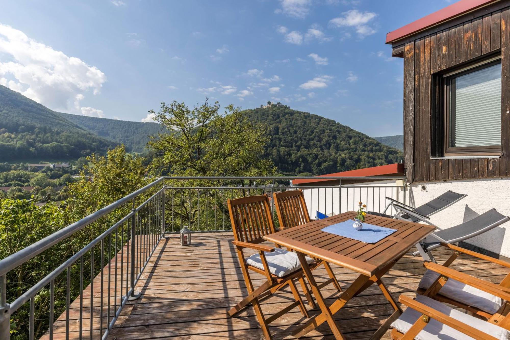 Ferienwohnung Am Samuelstein Bad Urach Exterior photo